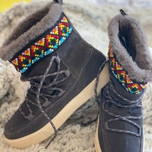 Toms winter boots